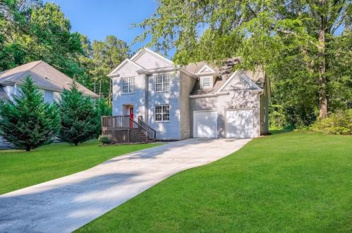 3188 Dodson Dr, Atlanta GA  30344-5320 exterior