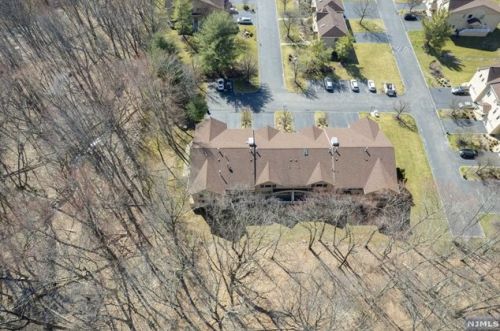 28 Rio Vista Dr, Allendale NJ  07401-1619 exterior