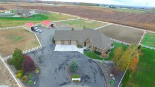 190518 Game Farm Rd, Kennewick, WA 99337-6891