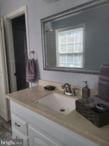 7922 Pebble Brk Ct, Springfield VA  22153-2619 exterior