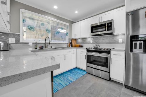 1933 Iwi Way, Honolulu, HI 96816-3907