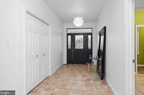 20 Clubhouse Rd, Carlisle, PA 17015-8955