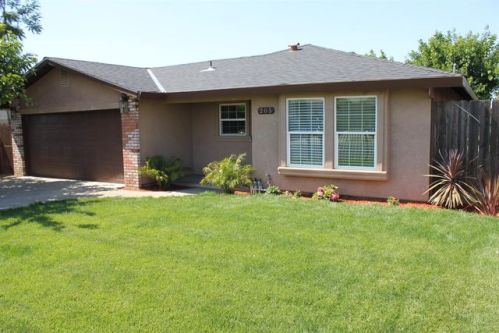 205 Crater Ave, Modesto, CA 95351-5387