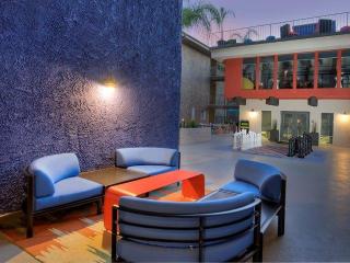 385 Catalina Ave, Pasadena CA  91106-3370 exterior