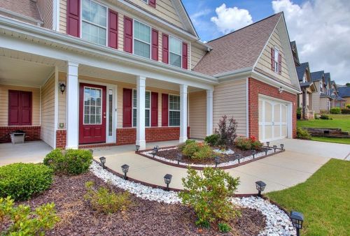 3907 Valley Bluff Ln, Lithonia, GA 30039-2516