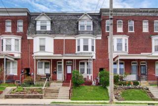 1572 King St, York PA  17404-5617 exterior