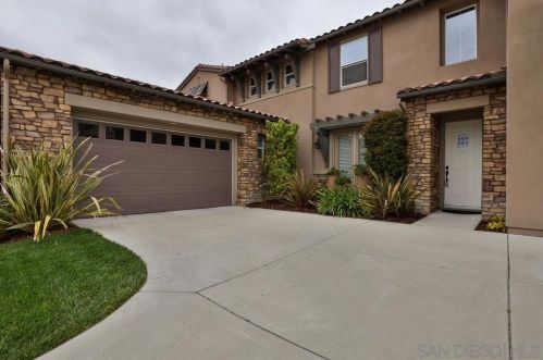 995 Mountain Ash Ave, Chula Vista, CA 91914-2612