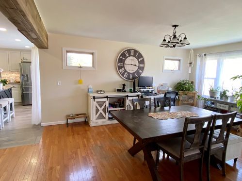 265 Shawnee Dr, Carol Stream IL  60188-1962 exterior