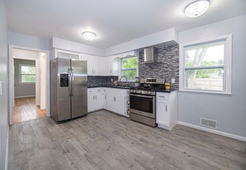 6214 Lilac Dr, Minneapolis MN  55430-2248 exterior