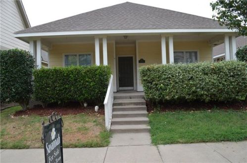 1401 Cherokee Rose Trl, Aubrey, TX 76227-7688