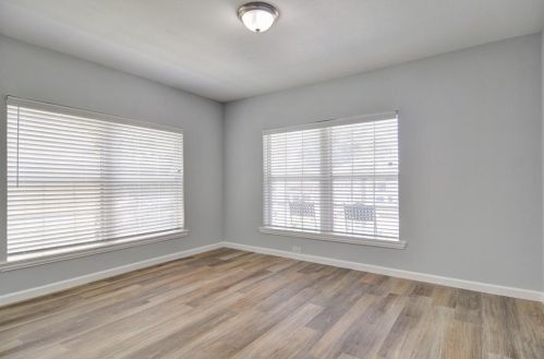 3133 Willing Ave, Fort Worth TX  76110-3833 exterior