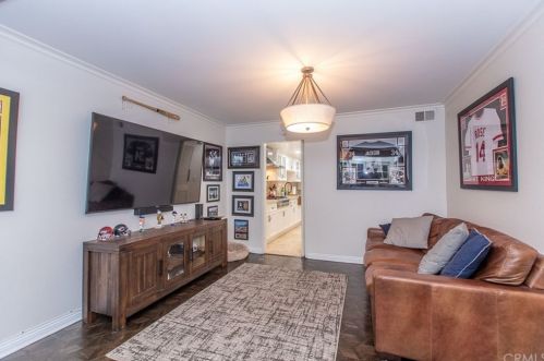 9439 Friendly Woods Ln, Whittier CA 90605-1657 exterior