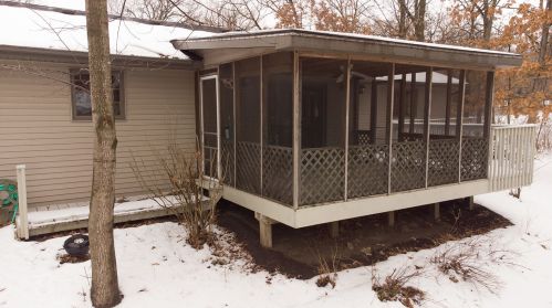 703 Missouri Dr, Nelson IL  61021-8903 exterior