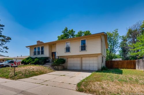 4943 Ursula St, Denver, CO 80239-4345