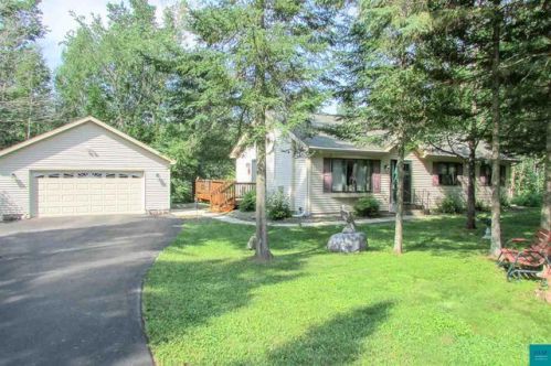47 Riverside Rd, Esko, MN 55733-9640