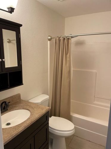 6800 Meadow Oak Ct, Fort Worth TX  76137-4740 exterior