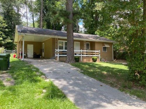 2775 Argyle Dr, Atlanta GA  30318-3377 exterior