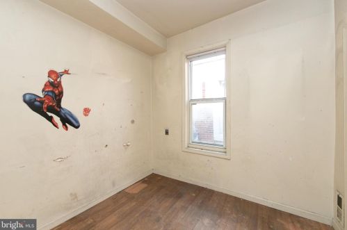 1302 Park Blvd, Camden NJ 08103-2756 exterior