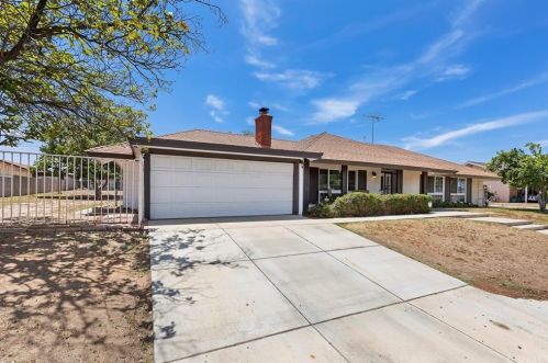 20101 Camino Del Sol, Riverside CA  92508-2423 exterior