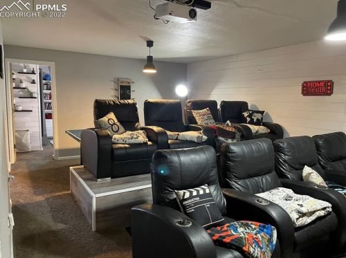 281 Bywood Dr, Pueblo CO  81007-1488 exterior