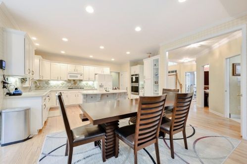 2800 Cranmore Ct, Marietta, GA 30066-4793