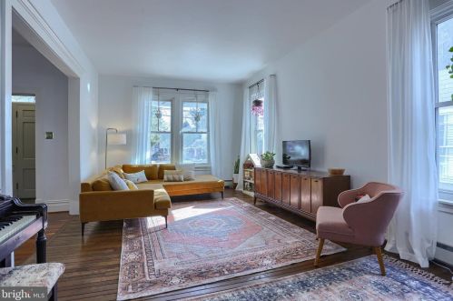 246 College St, Carlisle PA  17013-3754 exterior