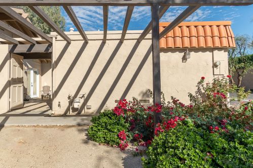 48941 Washington St, La Quinta, CA 92253-2210