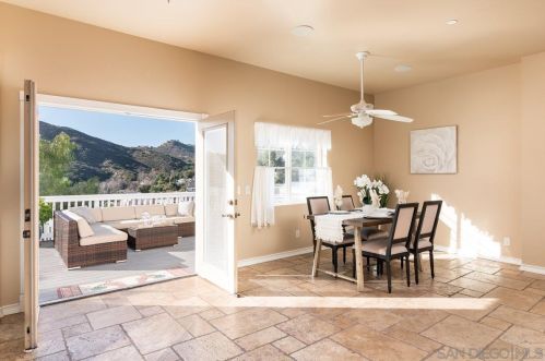 117 Summit Ln, El Cajon, CA 92019-1503