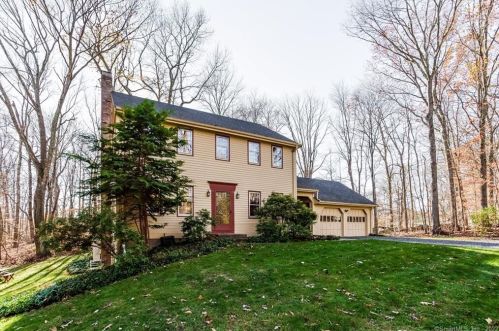 58 Charles Ln, Hebron, CT 06248-1239