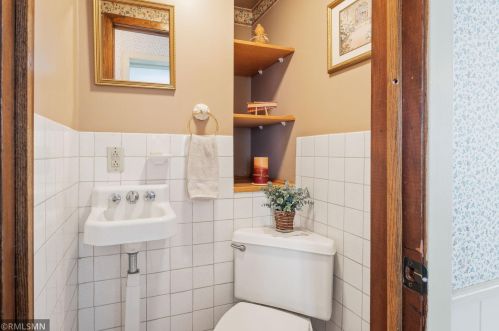 473 Cretin Ave, Saint Paul MN  55105-1313 exterior