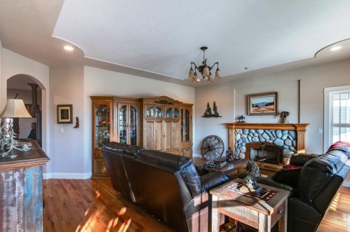 30999 Grooms Rd, Valley Home CA 95361-7513 exterior