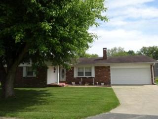 415 William Dr, Brownsville, IL 62821-1762