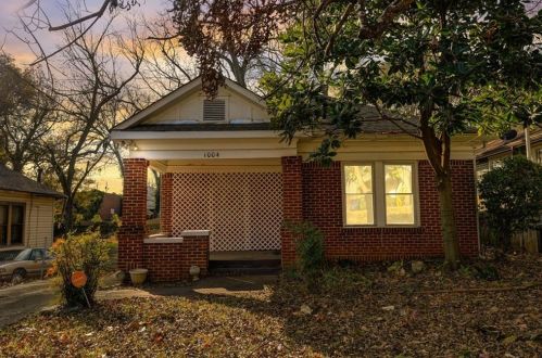 1004 Dill Ave, Atlanta, GA 30310-4109