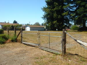 2463 Cypress Ave, Eureka, CA 95503-7629