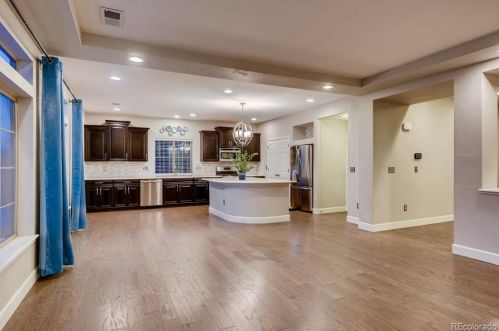 5028 Addison Way, Aurora CO 80016-5390 exterior