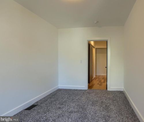 429 Pine St, Lancaster PA  17603-3355 exterior