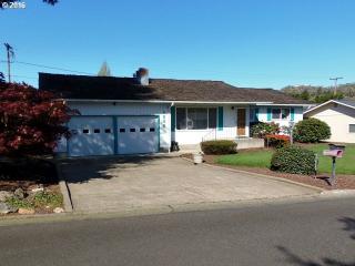 1688 Le Mans St, Roseburg, OR 97471-1968
