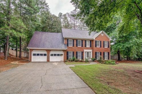 174 Threechop Dr, Marietta, GA 30064-5143
