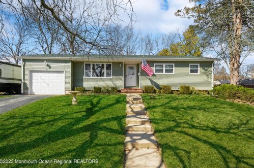 6 Fordham Rd, Jackson Twp, NJ 08527-2313