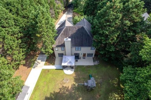 2960 Summit Ln, Monroe, GA 30655-8329