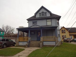507 Gregory St, Rockford, IL 61104-4633