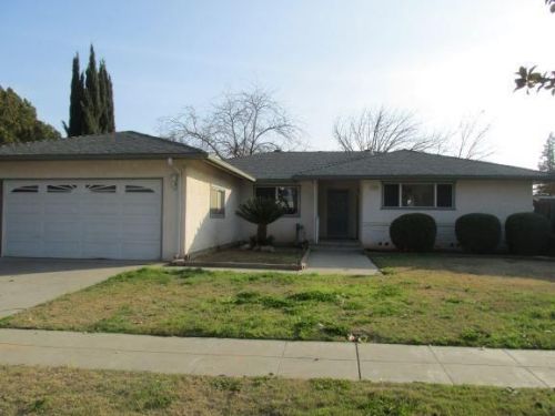 2179 Menlo Ave, Fresno, CA 93710-4625