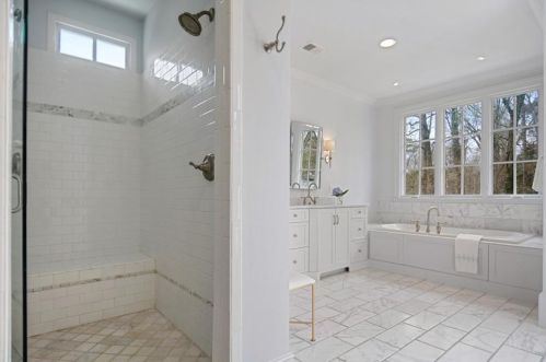 2672 Ellwood Dr, Atlanta GA  30305-3866 exterior