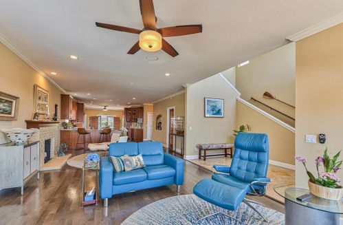 1312 Flores St, Seaside CA exterior