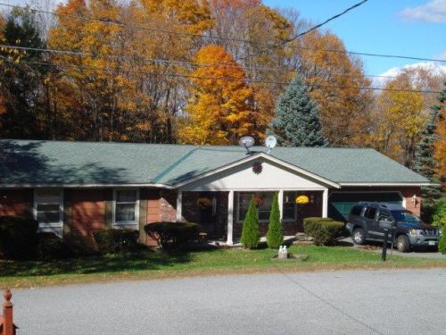 15 Jacqueline Ave, Unity, NH 03743-5716