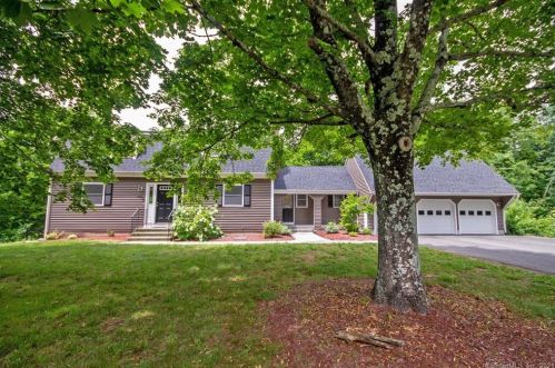110 Westchester Rd, Colchester, CT 06415-2420