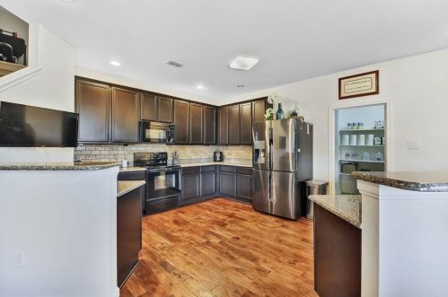 2261 Loreto Dr, Fort Worth, TX 76177-7282