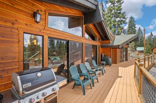 11030 Ski Slope Way, Truckee CA  96161-6603 exterior