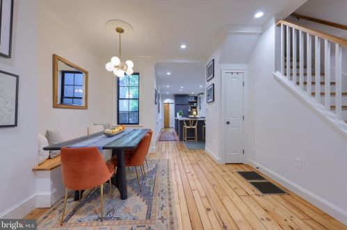 330 Mary St, Lancaster PA  17603-3328 exterior