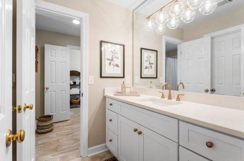 1805 Brandon Hall Dr, Atlanta GA  30350-3708 exterior